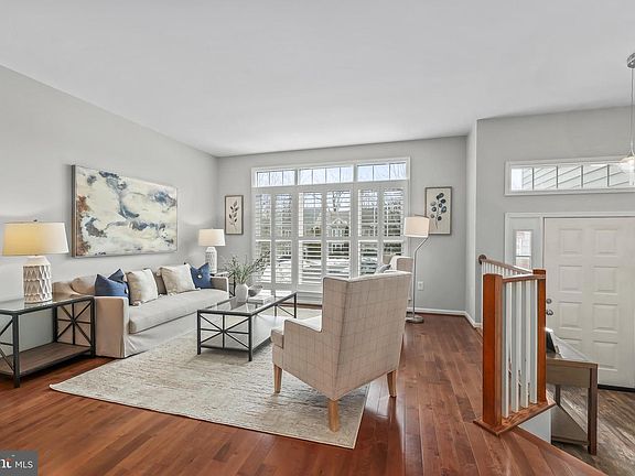 5th image of 1202 Weatherstone Ct