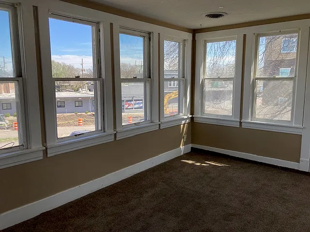 315 W Koenig St #1/2 — Photo 2