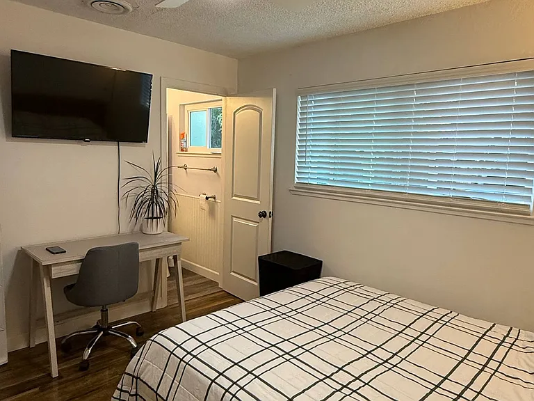 41 Katie Ct — Photo 25