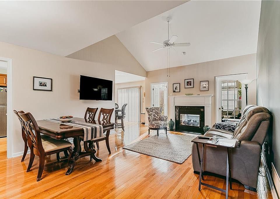 1365 Briarwood Ln, Easton, PA 18040 Zillow
