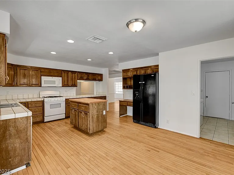 804 Glen Abbey Cir — Photo 24