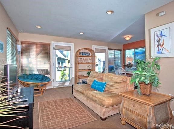 5th image of 118 36th St
