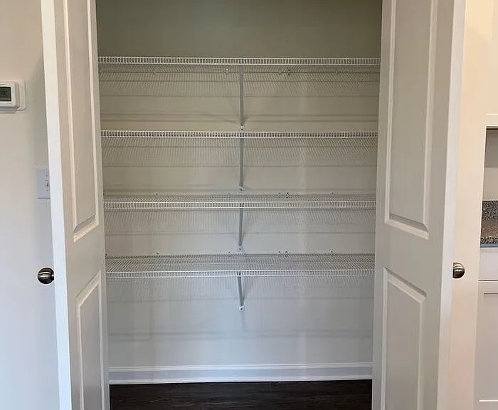 6039 Haddington Dr — Photo 10