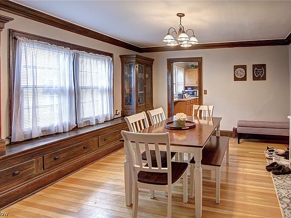 5th image of 15310 Lydian Ave #1-3