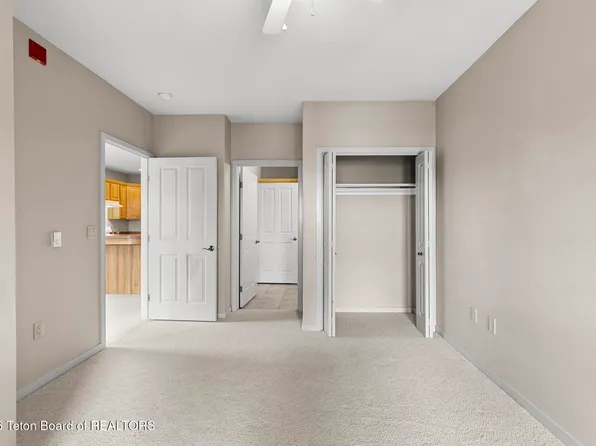 1325 S Highway 89 APT 219, Jackson, WY 83001