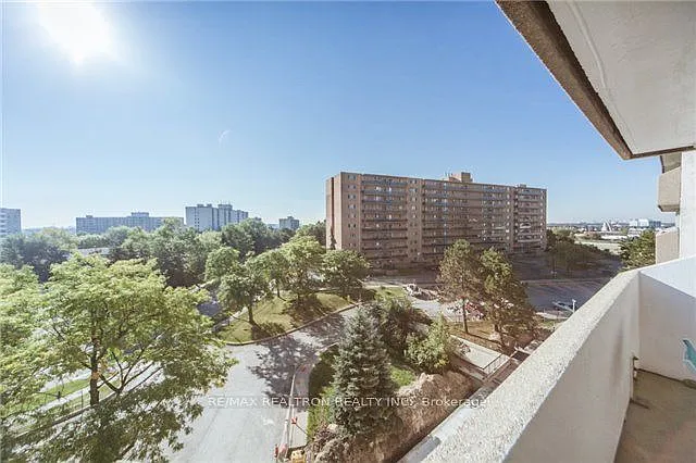 2 bed, $2,300 — Photo 3