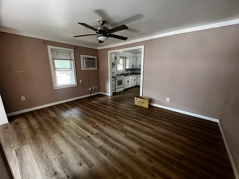224 Nokes Dr — Photo 3