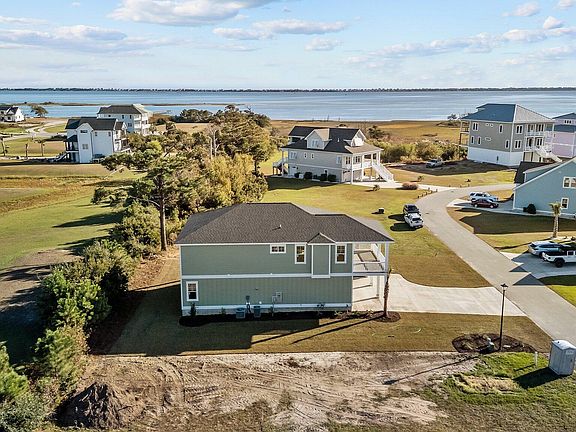 5th image of 654 Fishermans Point
