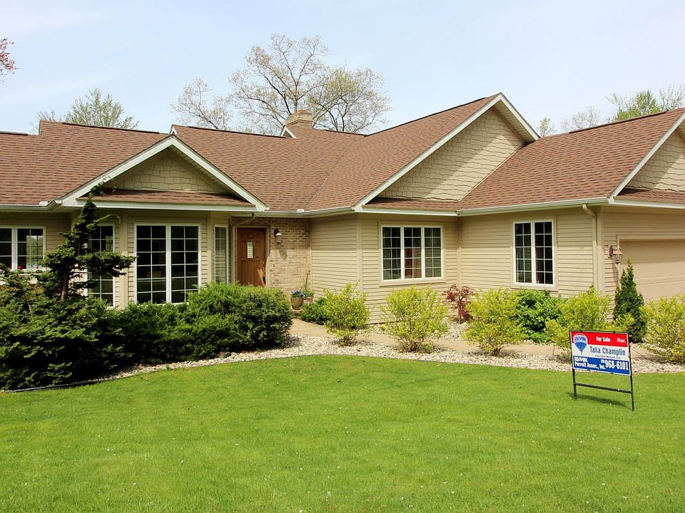 1st image of 2041 Oak Ln