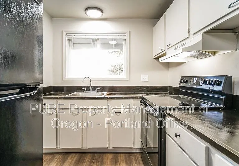 18411 E Burnside St #205 — Photo 1