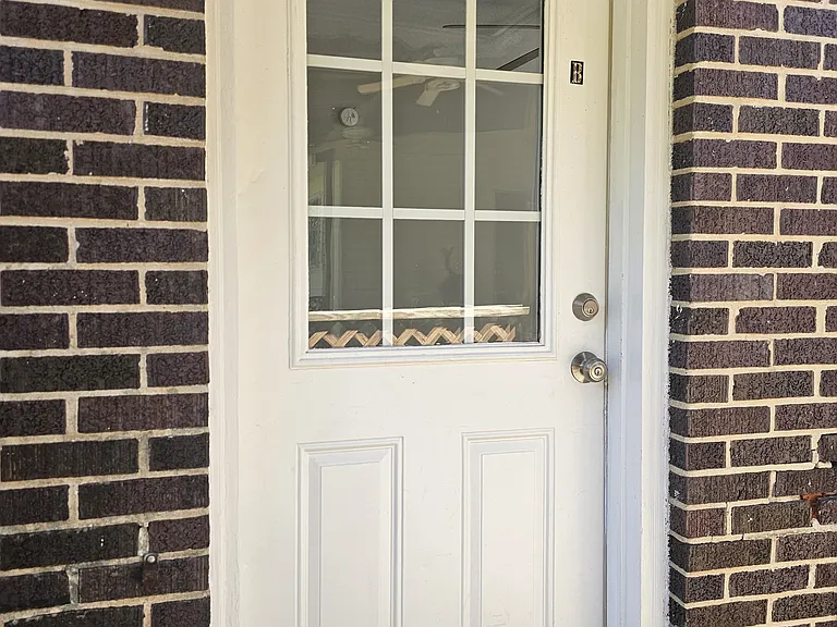451 E Eufaula St #B — Photo 17