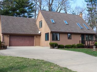 13580 Damen Rd, Morrison, IL 61270