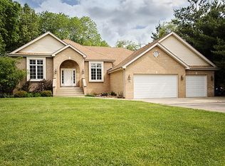 5800 Peart Rd, Morris, IL 60450