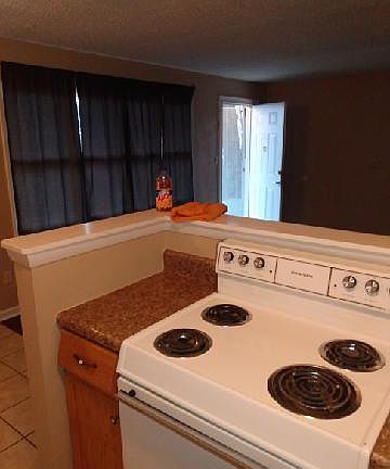 2nd image of 2622 Dodds Ave #B