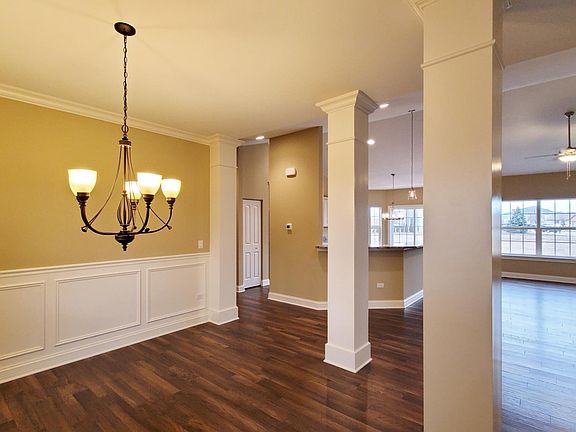 Dining Room or Office Space
