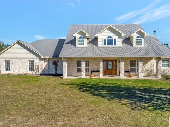 367 McCampbell Rd, Goliad, TX 77963