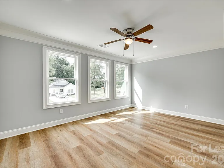 500 Dawn Cir #A — Photo 9