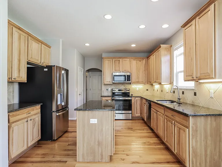 1711 Red Poppy Dr — Photo 8