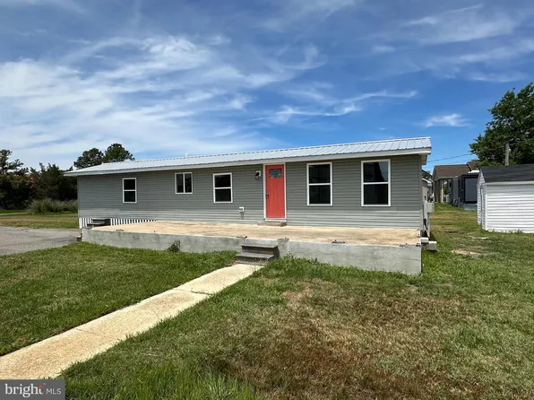 16448 Ball Point Rd, Piney Point, MD 20674