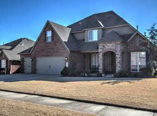 4421 W Louisville St, Broken Arrow, OK 74012