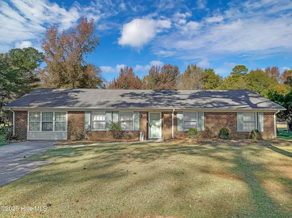 1011 Karen Drive, New Bern, NC 28562