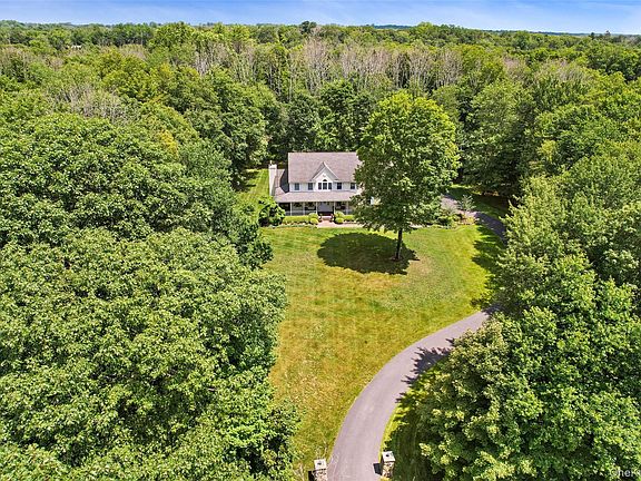 3rd image of 127 Smith Ridge Road