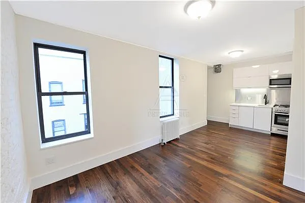 Rented by Peter Ashe | media 1