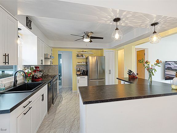 4th image of 3320 Augustine Dr