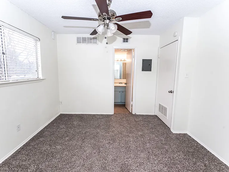 3405 Helms St — Photo 7