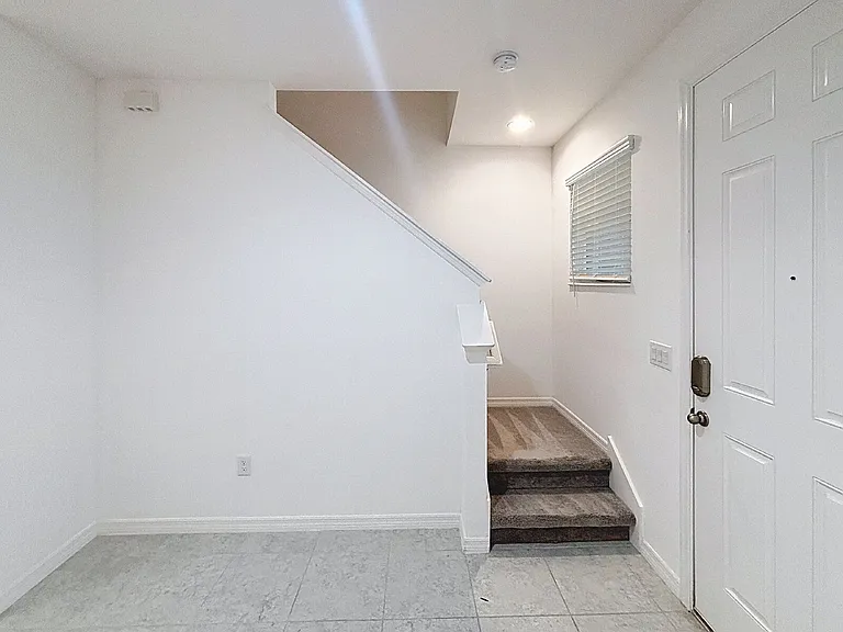 6310 Goldcoast Ave — Photo 8