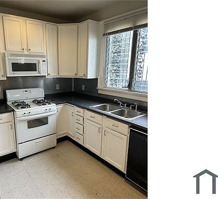 2nd image of 3827 Louisiana Avenue Pkwy