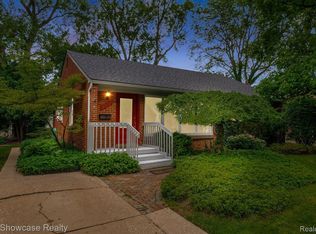 2350 Derby Rd, Birmingham, MI 48009