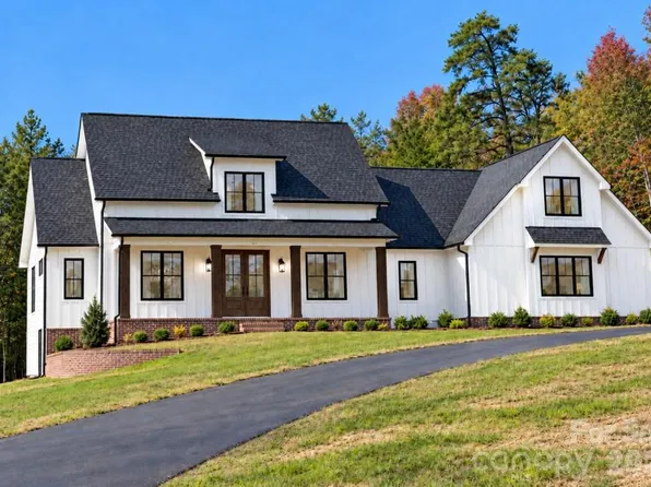 394 State Highway 200 S, Stanfield, NC 28163
