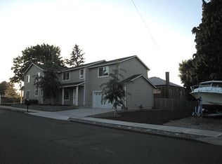 824 SE 135th Ave, Portland, OR