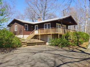 81 Garnet Rd, Roxbury, CT 06783