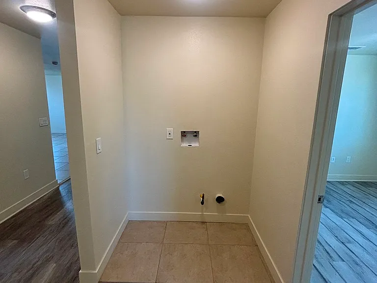 1614 N Soto St — Photo 8