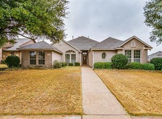 7517 Heights View Dr, Benbrook, TX 76126