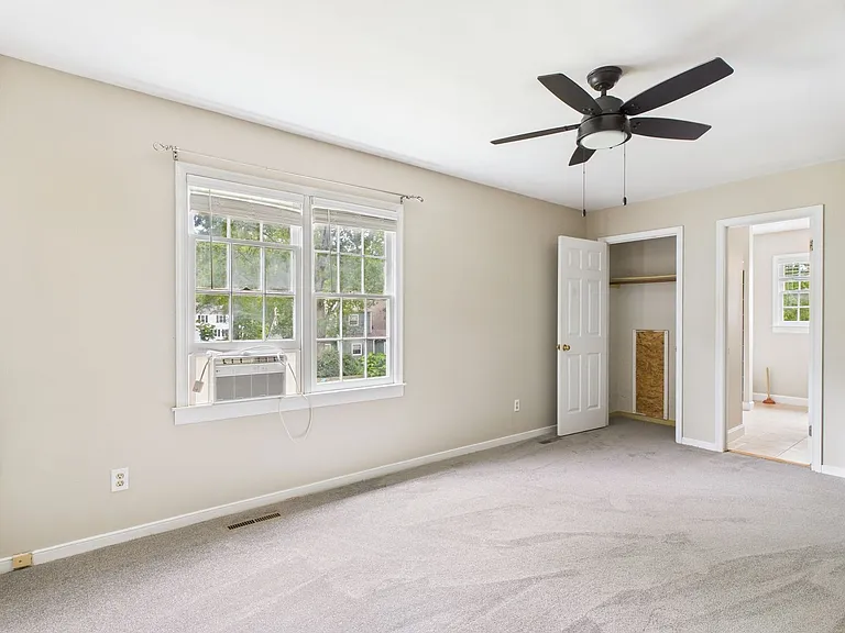 1917 Millsap Ln — Photo 19