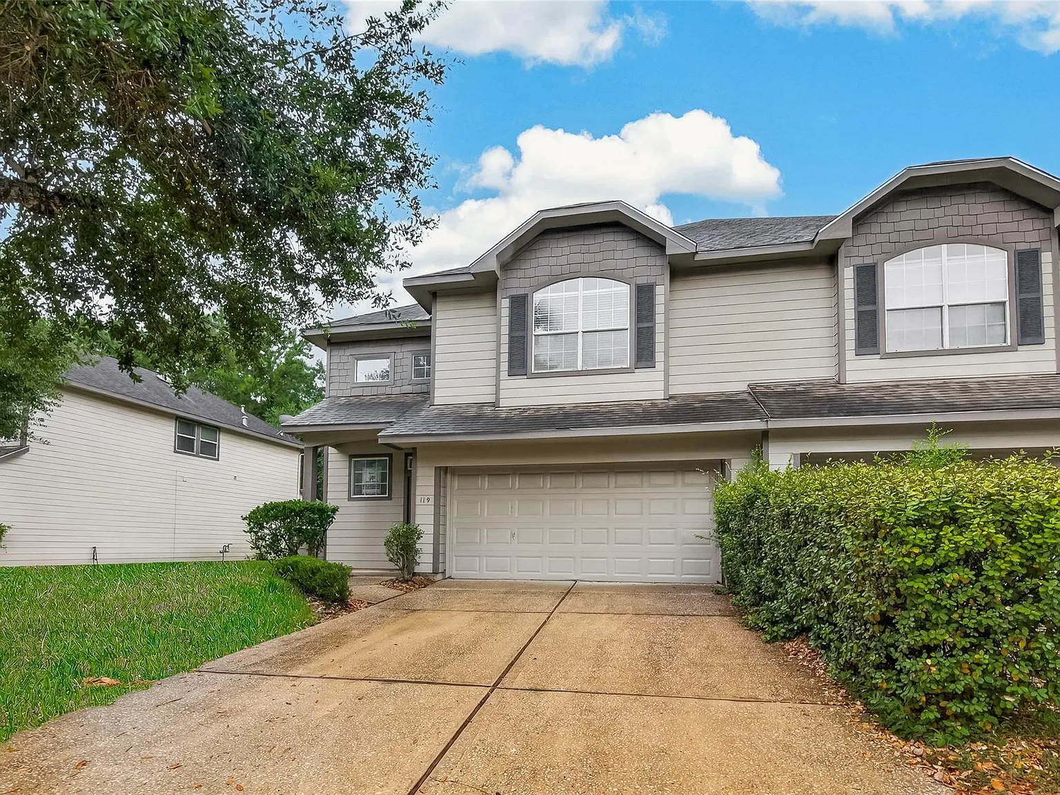 3 bed, 2.5 bath, 2068 sqft, $2,200 — Photo 4