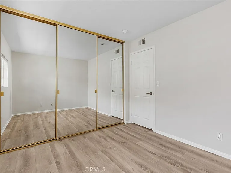 27341 Ryan Dr — Photo 18