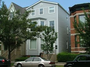 1322 W Addison St, Chicago, IL 60613