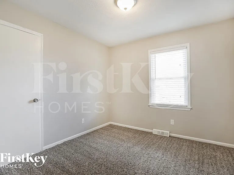 515 NE 98th Ter — Photo 11