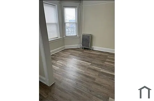 100 McLean Ave Photo 1