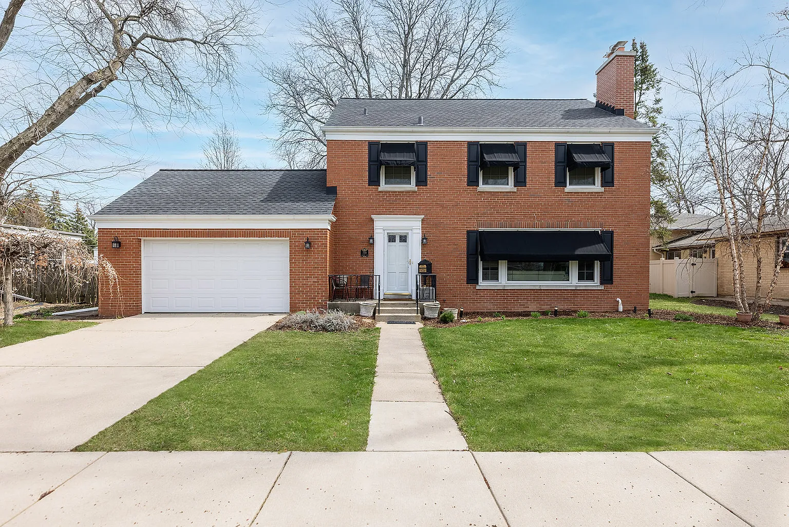 259 Cornell Ave photo 1