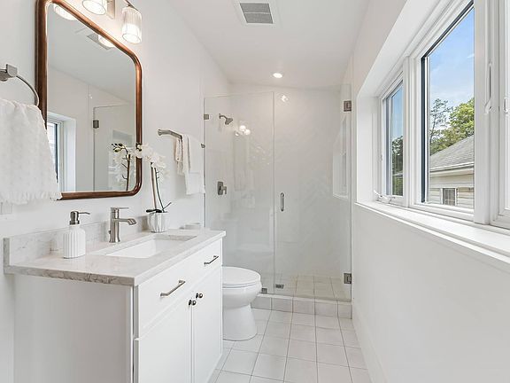 5th image of 1262 Talbert St SE #1