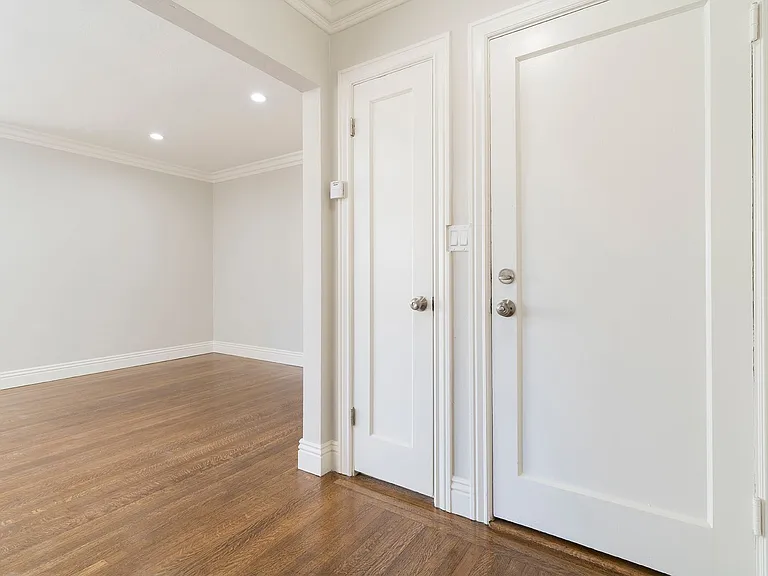 433 Adams St #1E — Photo 16