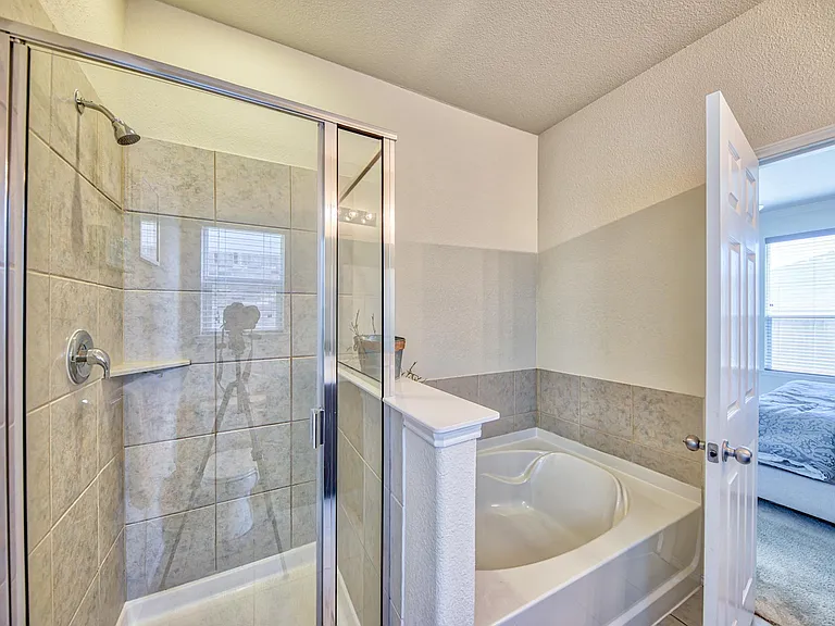 2344 Bermont Red Ln — Photo 26