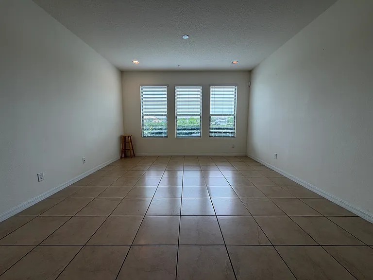475 Merry Brook Cir — Photo 6