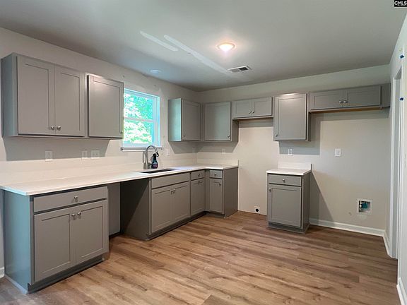 3rd image of 1021 Rockymount Rd