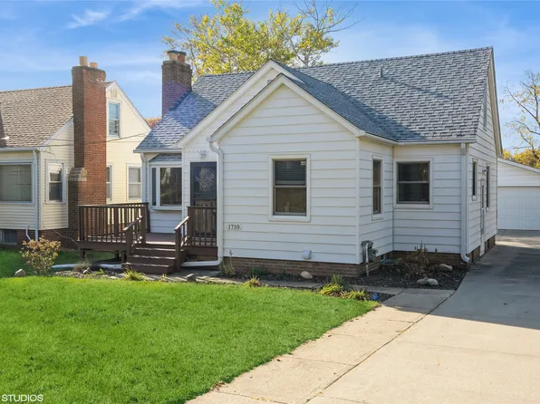 1710 41st St, Des Moines, IA 50310